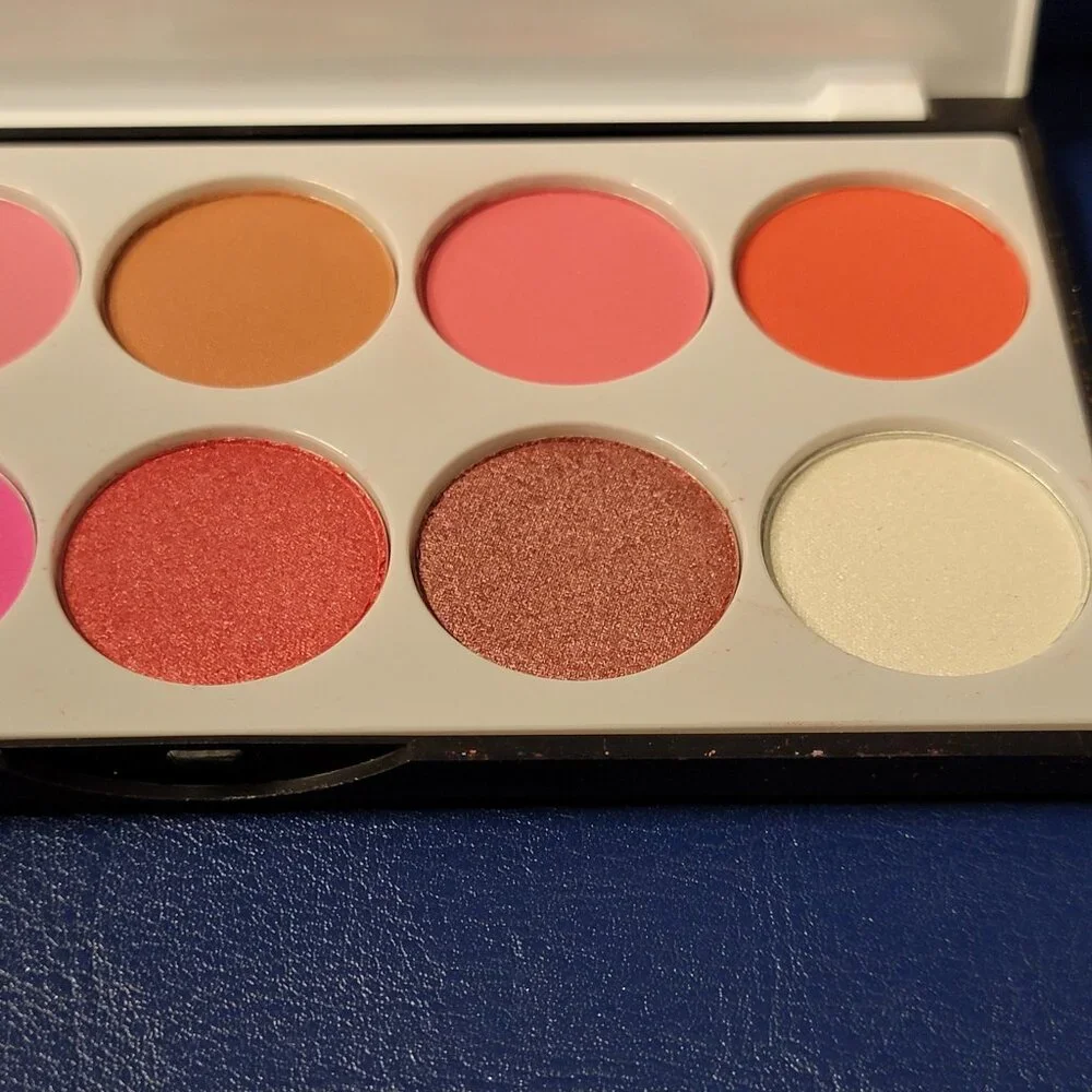 POPFEEL wanted cheek